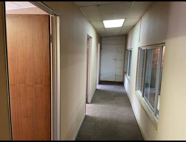 INDUSTRIAL PROPERTY TO RENT IN HENNOPSPARK